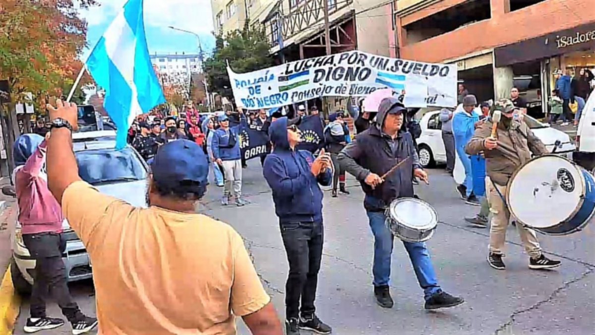 Reclamo policial: anunciaron quite de colaboración