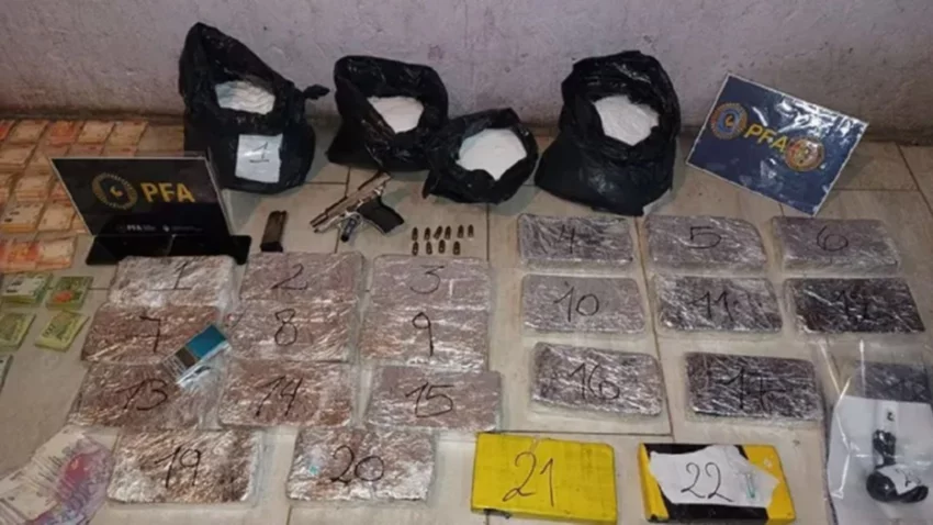 Secuestraron armas y 40 kilos de cocaína en Santa Fe