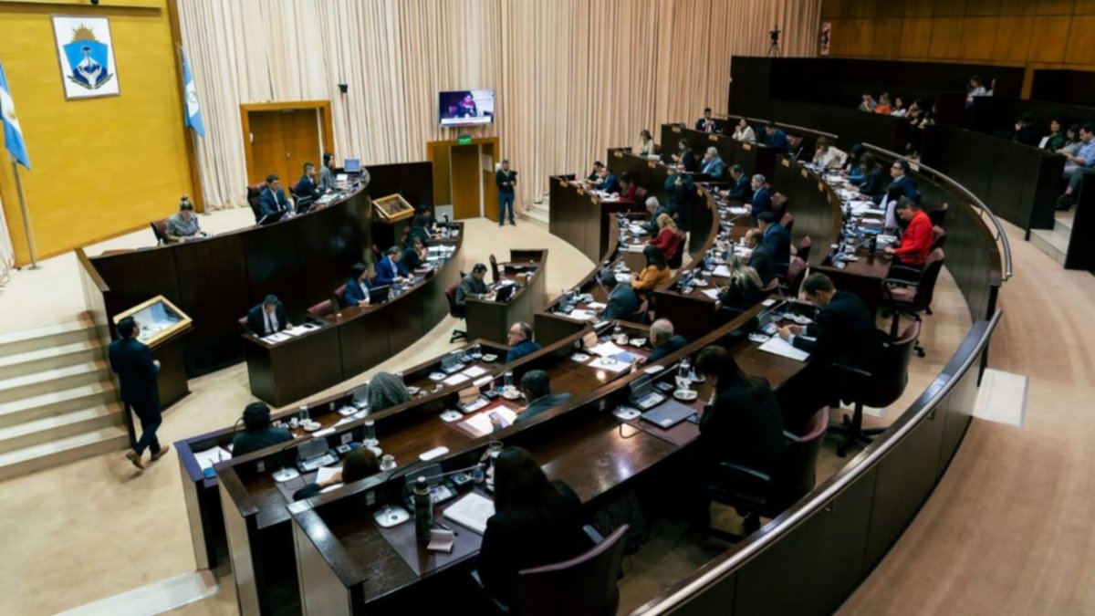 Sancionaron la ley que reduce Ingresos Brutos a profesionales de la construcción