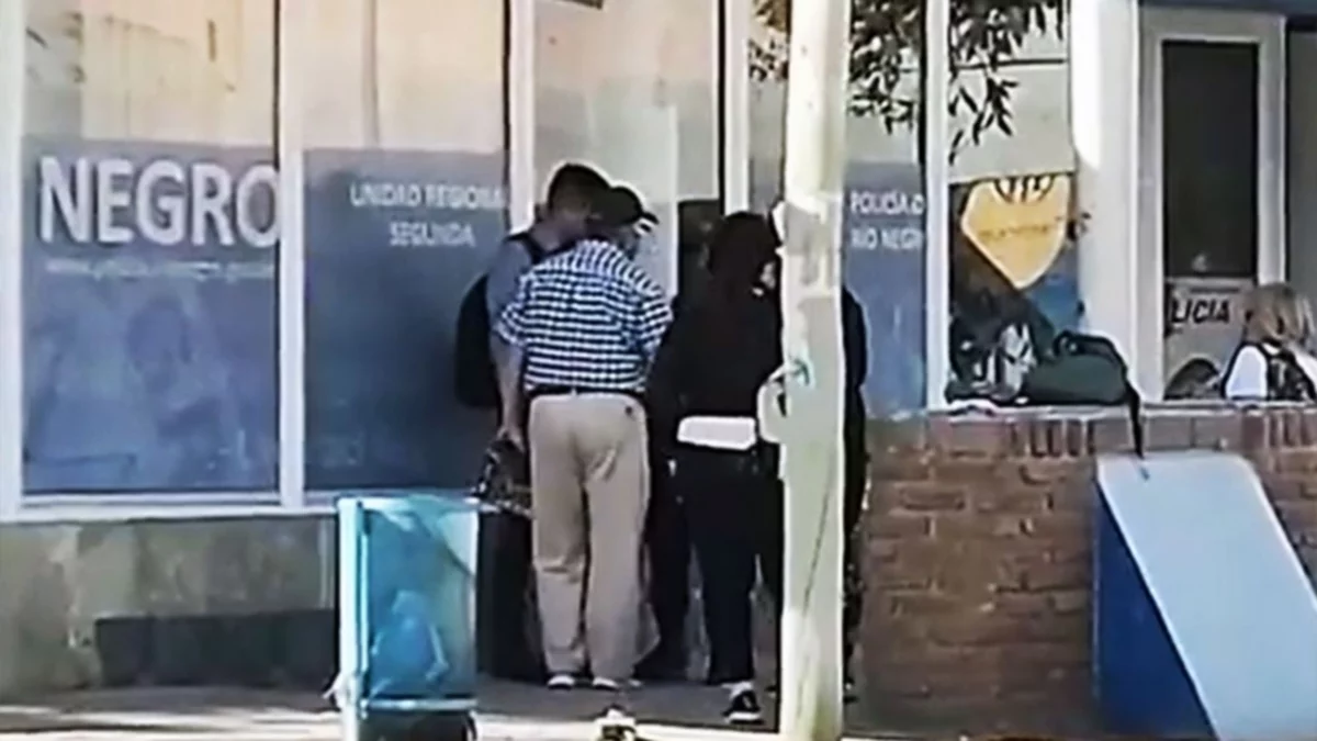 Aumenta la tensión: los retirados tomaron la Regional II