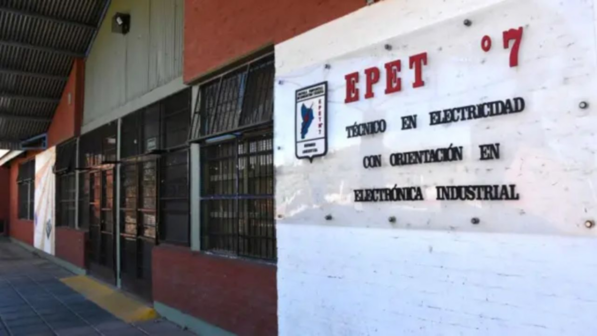 Encuesta a los alumnos de la EPET 7: ¿Clases o paro?