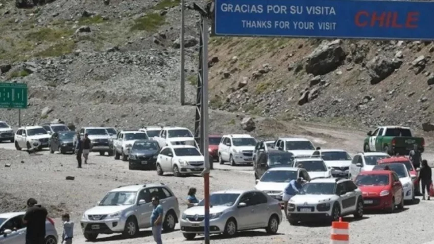 Miles de extranjeros compran en Neuquén por los precios “regalados”