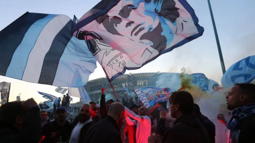 El insólito “Trofeo” que se llevaron los hinchas del Nápoli