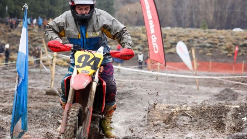 El Campeonato Sur de la República se corre en Manzano Brujo