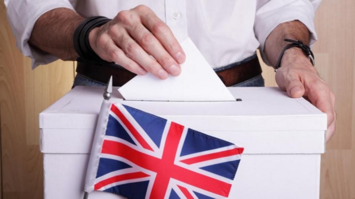 Derrota del gobierno inglés en las elecciones municipales