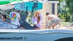 Las fotos de la salida de Lewis Hamilton y Shakira