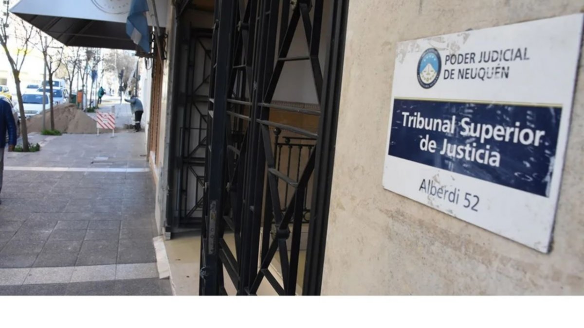Revocan absolución de una mujer en un caso de abuso infantil