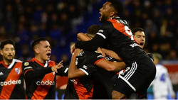En un partidazo, Vélez y River igualaron en Liniers