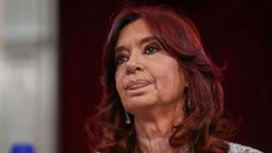 Cristina apuntó contra los "autores intelectuales" del atentado que sufrió