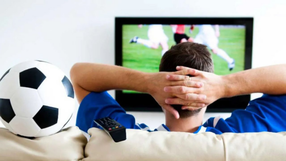 ¿Fútbol Libre? Multarán a quienes vean fútbol pirata por internet