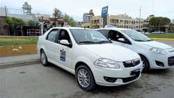 Con una picana, le robaron a una taxista