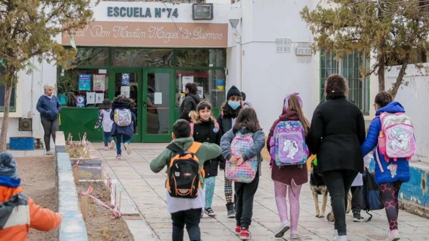 Vacaciones: cuándo arranca el receso escolar en Neuquén y Río Negro