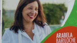 Arabela Carreras le ganó la pulseada a Alberto Weretilneck