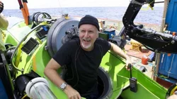 La odisea de James Cameron: 19 horas atrapado en los restos del Titanic