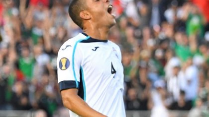 Futbolistas cubanos abandonan la selección para no regresar a Cuba