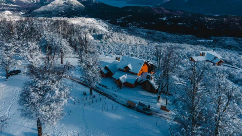 Las Pendientes Ski Village, inaugura su exclusivo Club House