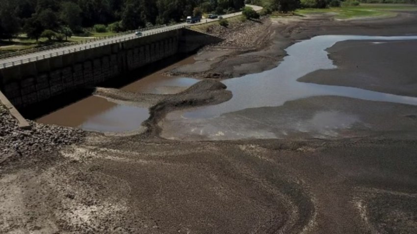 Se agotan las reservas de agua potable en Montevideo