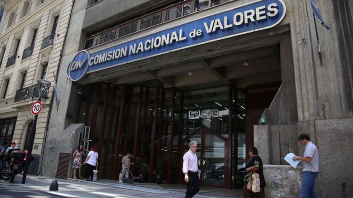 Investigarán el hackeo a la Comisión Nacional de Valores