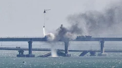 Rusia acusa a Ucrania por el ataque a un puente clave en Crimea