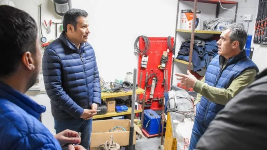 EPET 17: Llancafilo visitó las aulas-taller finalizadas del Anexo