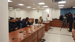 Qué dijo el taxista baleado que debió saltar del auto