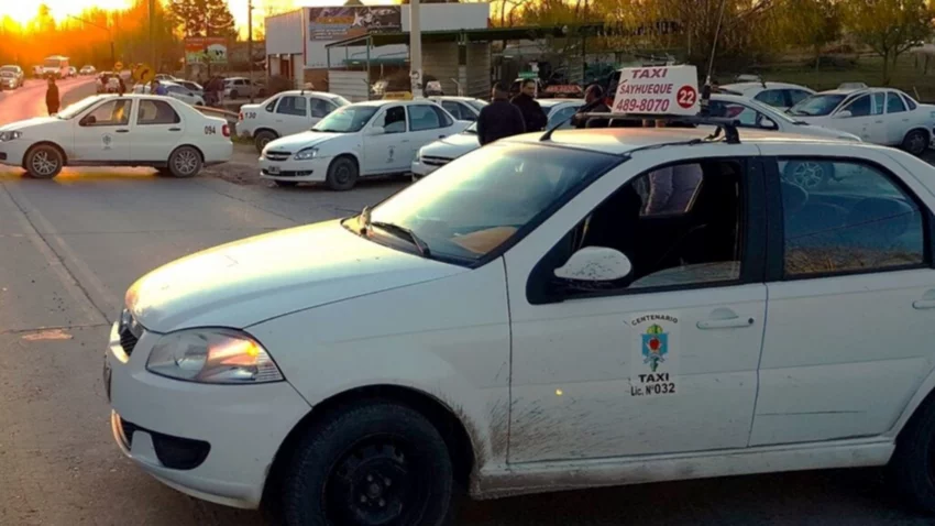 Denuncian a inspectora municipal por maltratar a taxista