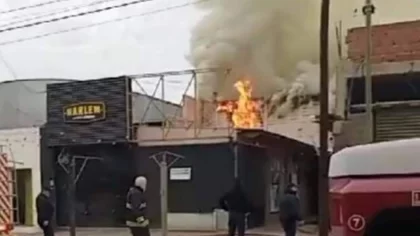 Pánico en Allen: Se incendió un departamento en el centro