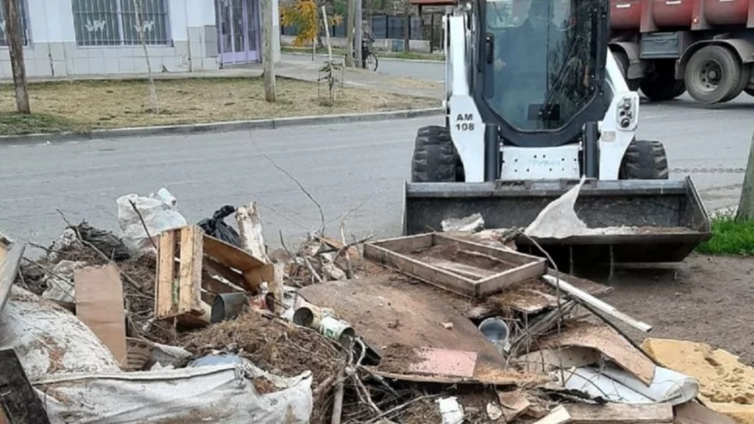 Avanza el operativo de limpieza puerta a puerta: ¿en qué barrios?