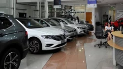 Suspendieron las ventas de autos 0km por la fuerte suba del dólar