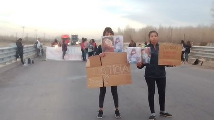 Atención: vecinos de Senillosa cortan la Ruta 22