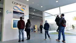 Un proyecto de Diputados busca "cuidar" de Milei al Conicet
