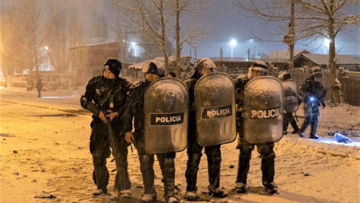 Carreras pidió fuerzas federales para Bariloche