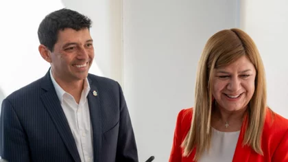 Comenzó la transición: Koopmann y Ruiz se reunieron en la Legislatura