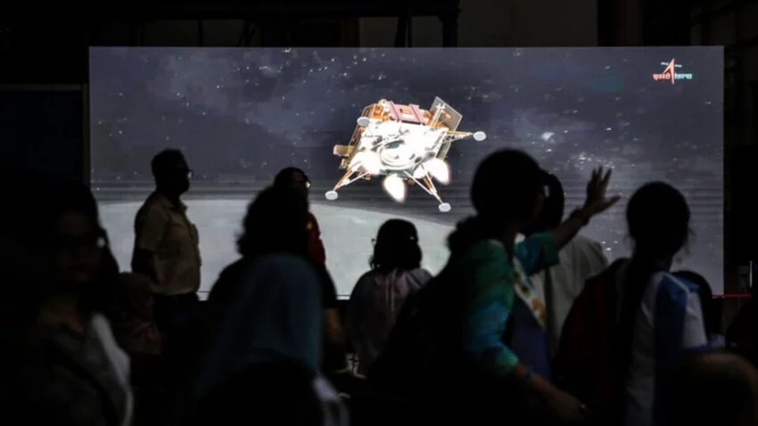 Un hito científico: India conquista la Luna