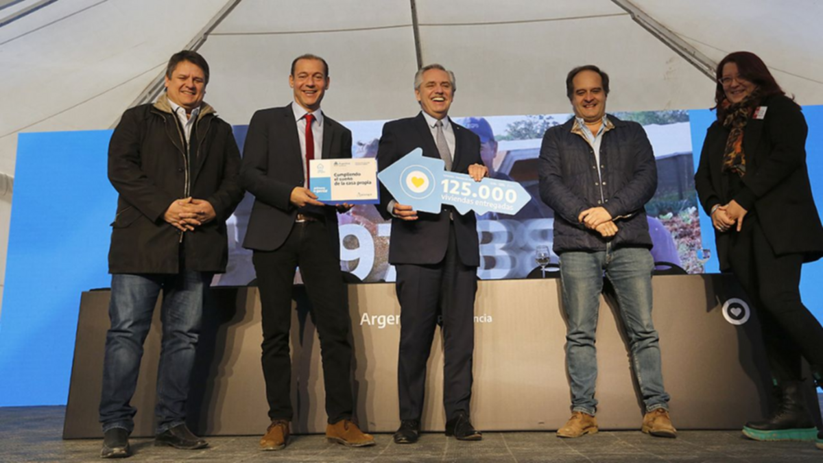 IPVU brindó detalles sobre las viviendas que entregaron