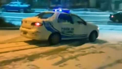 La Policía no tiene cadenas para las gomas de sus patrulleros