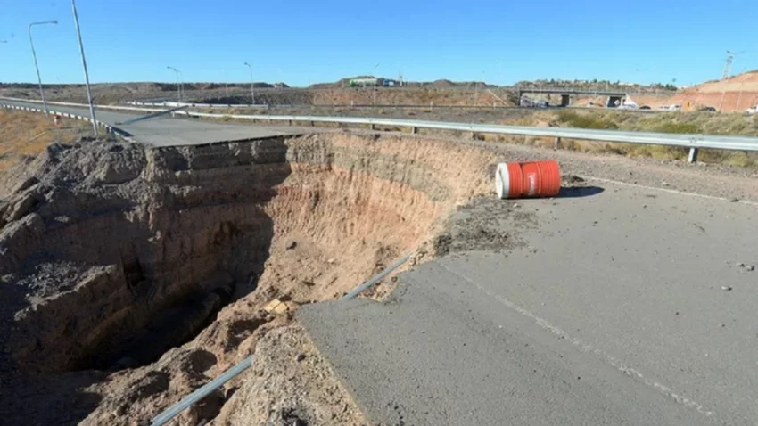 Socavón ruta 7: cuándo el rulo vial será habilitado para el tránsito
