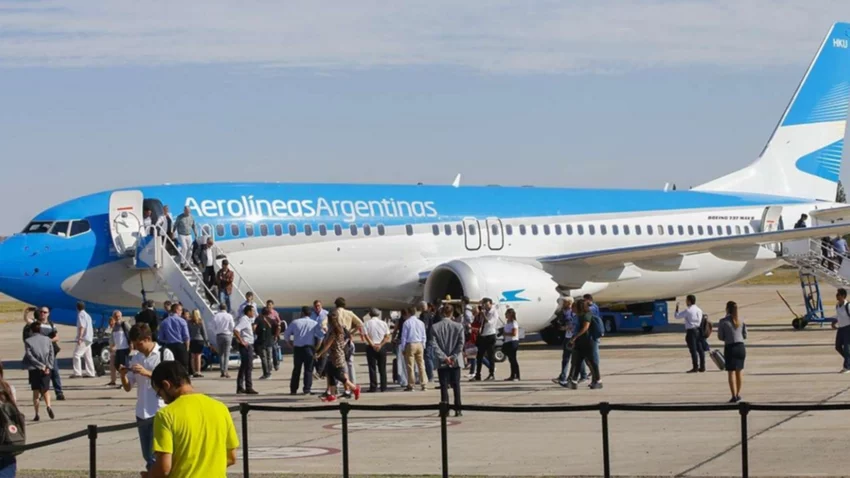 Nuevos vuelos: Neuquén gestiona rutas aéreas con otras ciudades