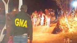 Hallaron 14 tucumanos hacinados en una chacra