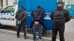 Querían entrar a robar, pero el dueño de la casa llamó a la Policía