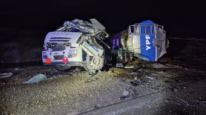 Volcó un camión cisterna que llevaba gas oil a Plottier
