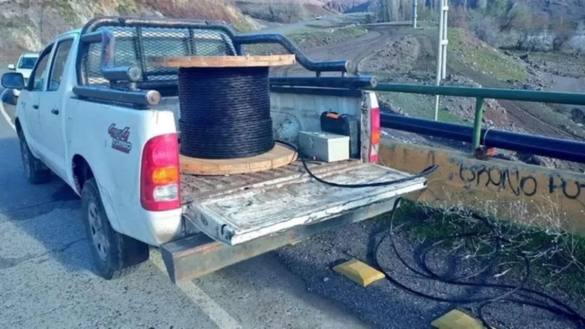 Robaron 200 metros de cable destinado a camiones regadores