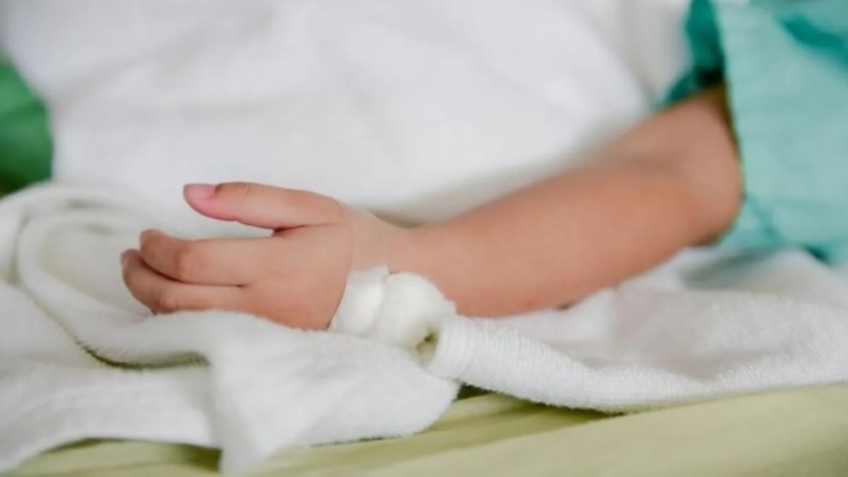 Conmoción: le habría dado cocaína a su hija en la mamadera
