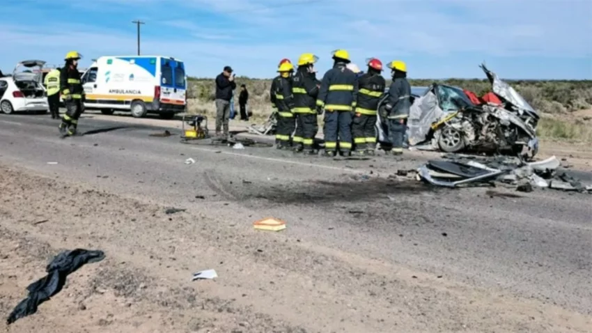 Dos muertos y cuatro heridos en un choque camino al lago