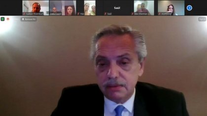 Fernández dialogó con familiares de rehenes argentinos en Israel