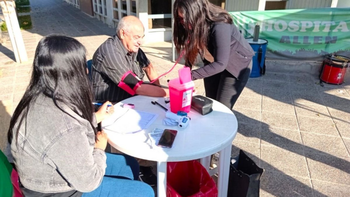 Otra vez, Salud salió a reclamar a la calle
