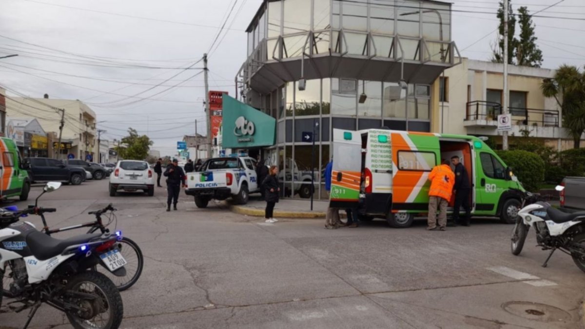 Chocó un patrullero cuando iba a un procedimiento