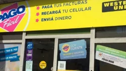 Destrozos y robo en un comercio de la ciudad