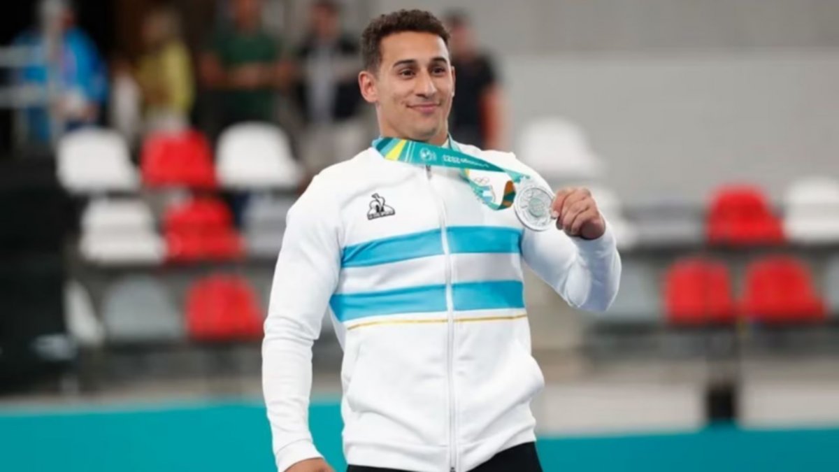 Contra los bajos recursos y los ataques de ansidedad: Villafañe, plata en gimnasia artística