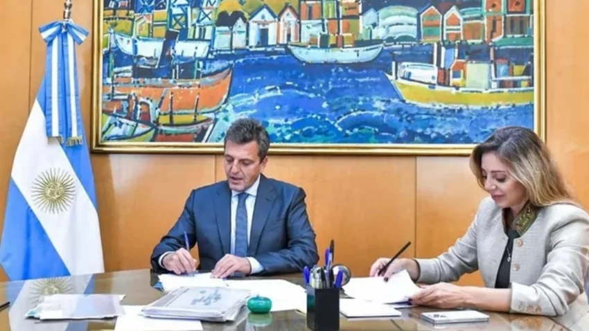 Massa anunció el aumento del corte de los biocombustibles